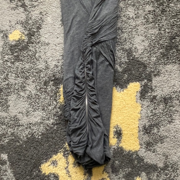 BCBG MAXAZRIA dress in grey - Picture 3 of 4